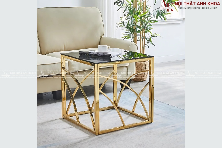 Bàn sofa kính cường lực - Khung kim loại mạ vàng Bàn sofa kính cường lực - Khung kim loại mạ vàng