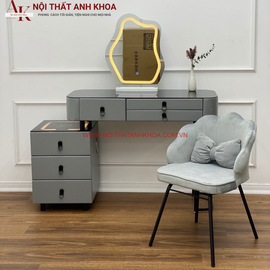 Bàn phấn nhập khẩu có gương Led thông minh Bàn phấn nhập khẩu có gương Led thông minh