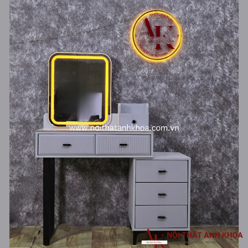 Bàn trang điểm đẹp, gỗ mdf dày dặn, giá rẻ Bàn trang điểm đẹp, gỗ mdf dày dặn, giá rẻ