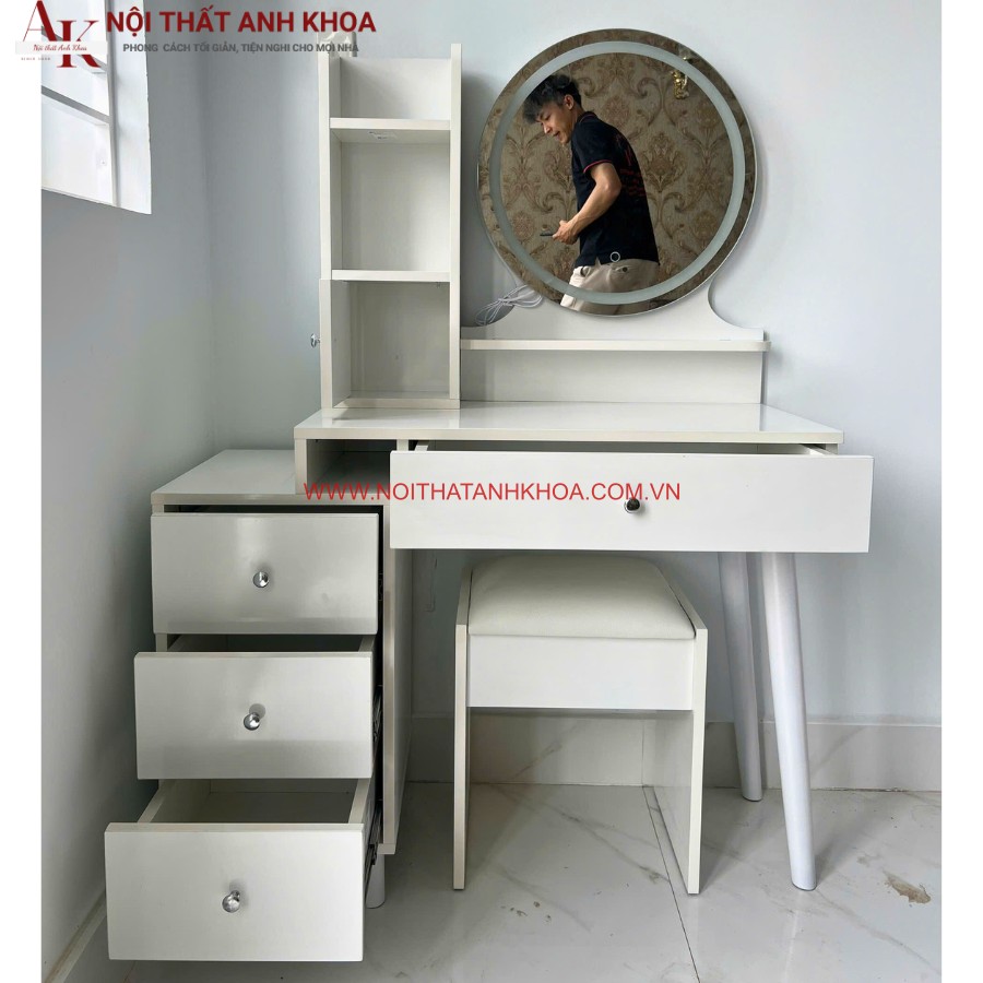 Bàn trang điểm gỗ MDF gam màu trắng thanh lịch Bàn trang điểm gỗ MDF gam màu trắng thanh lịch