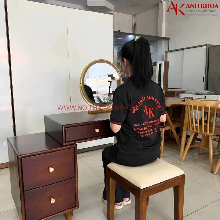 Bàn trang điểm gỗ tràm bông vàng đẹp hiện đại, cao cấp Bàn trang điểm gỗ tràm bông vàng đẹp hiện đại, cao cấp