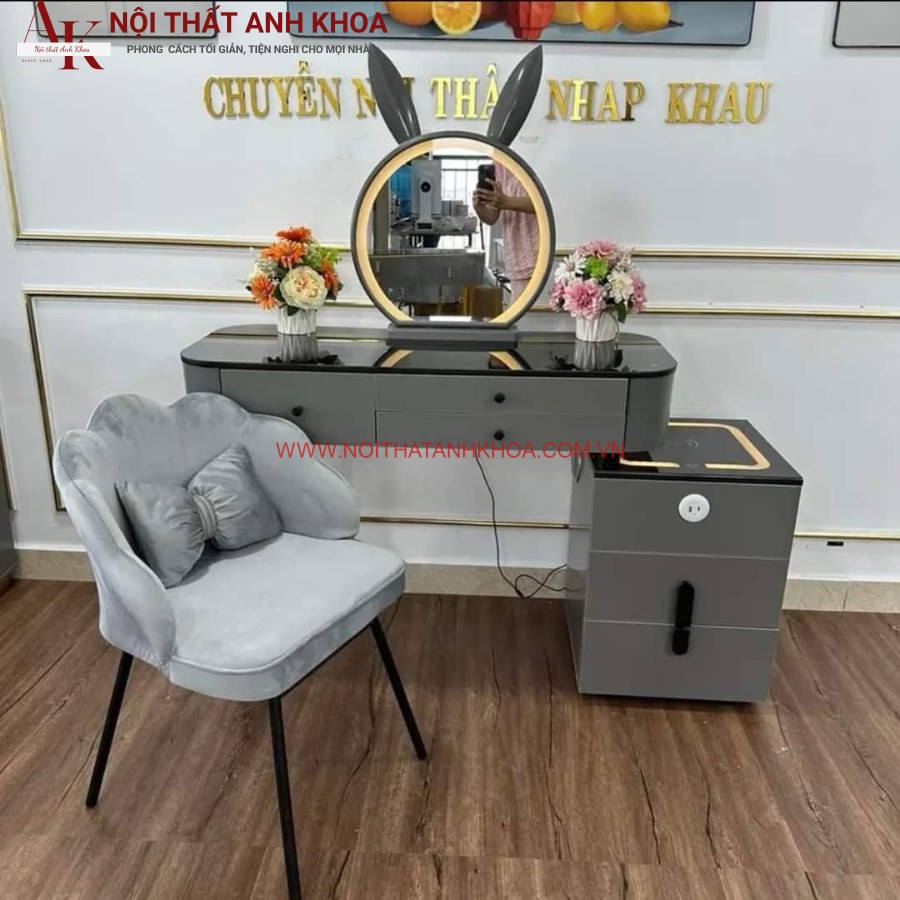 Bàn trang điểm thông minh nhập khẩu chất lượng Bàn trang điểm thông minh nhập khẩu chất lượng