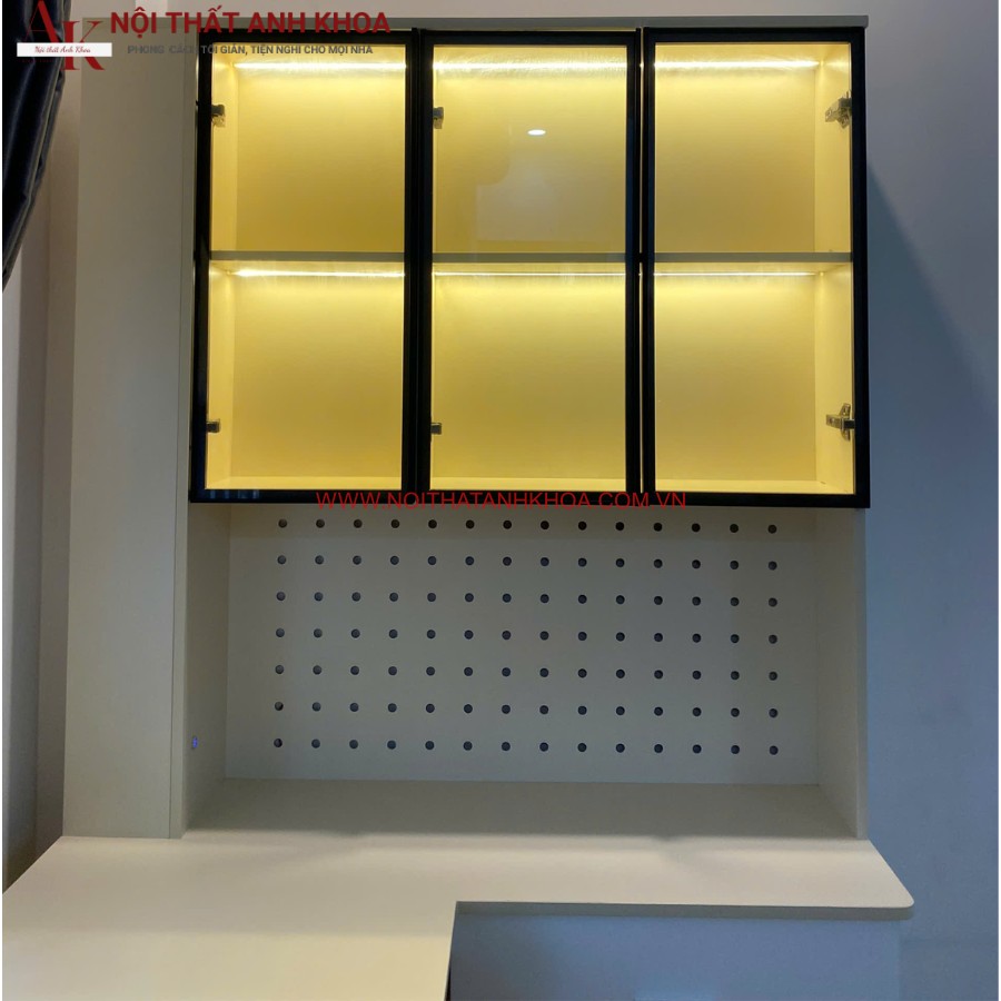 Kệ sách cánh kính có led sang trọng, ấp áp Kệ sách cánh kính có led sang trọng, ấp áp