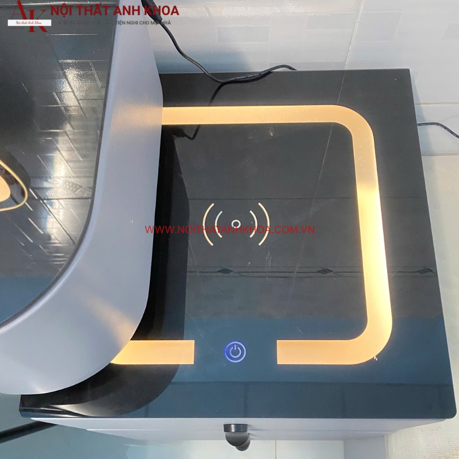 Hệ thống sạc không dây thông minh tiện lợi Hệ thống sạc không dây thông minh tiện lợi