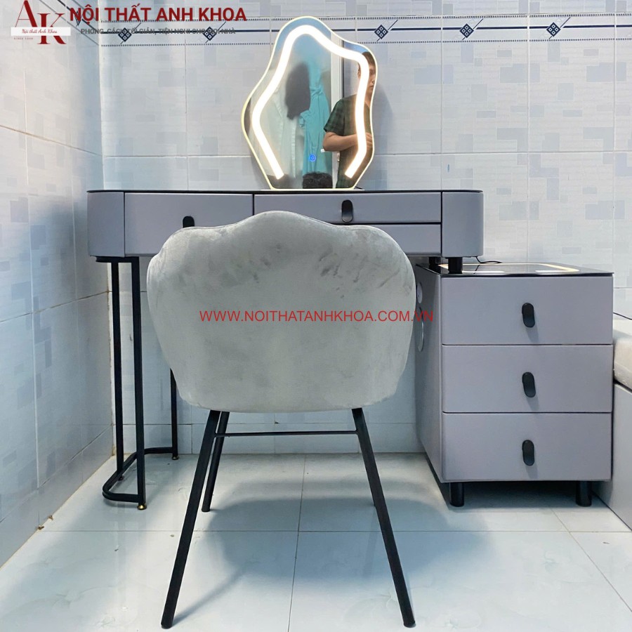 Bàn trang điểm nhập khẩu thông minh, hiện đại Bàn trang điểm nhập khẩu thông minh, hiện đại