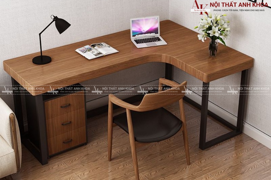 Các loại bàn học chân sắt mặt gỗ phổ biến hiện nay Các loại bàn học chân sắt mặt gỗ phổ biến hiện nay