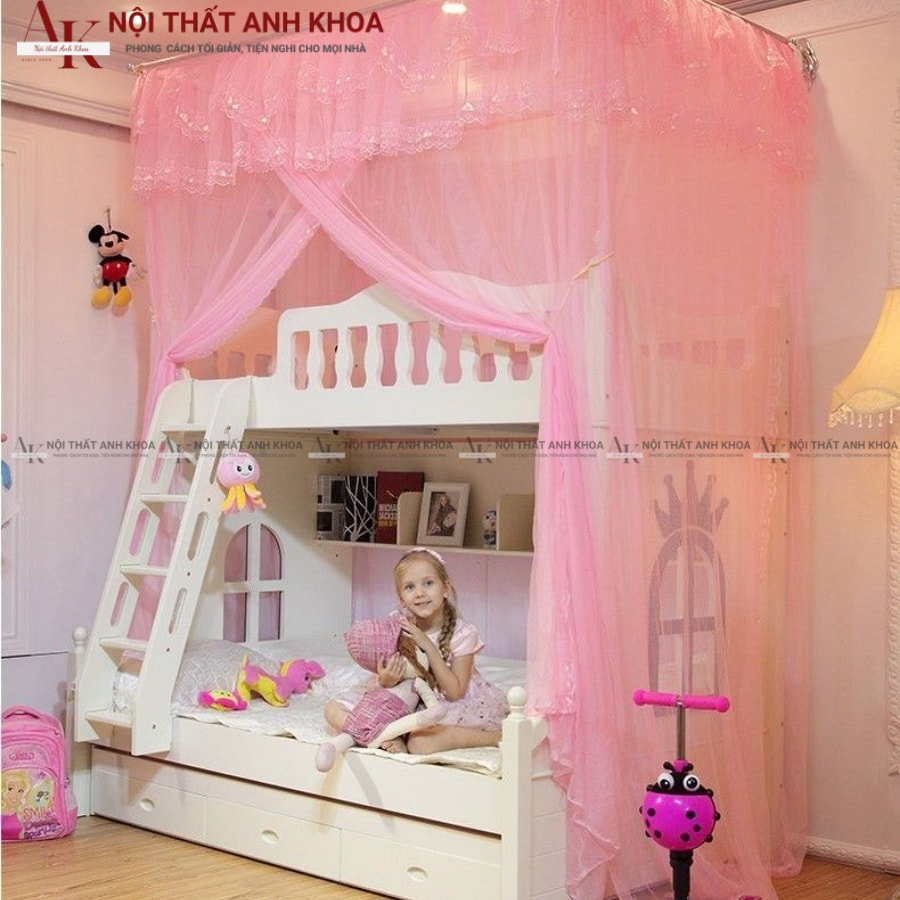 Giường công chúa màu hồng với rèm voan Giường công chúa màu hồng với rèm voan