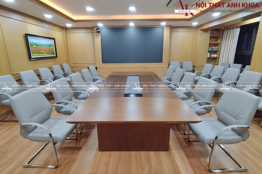 Thiết kế phòng họp hiện đại với bàn họp dài Thiết kế phòng họp hiện đại với bàn họp dài