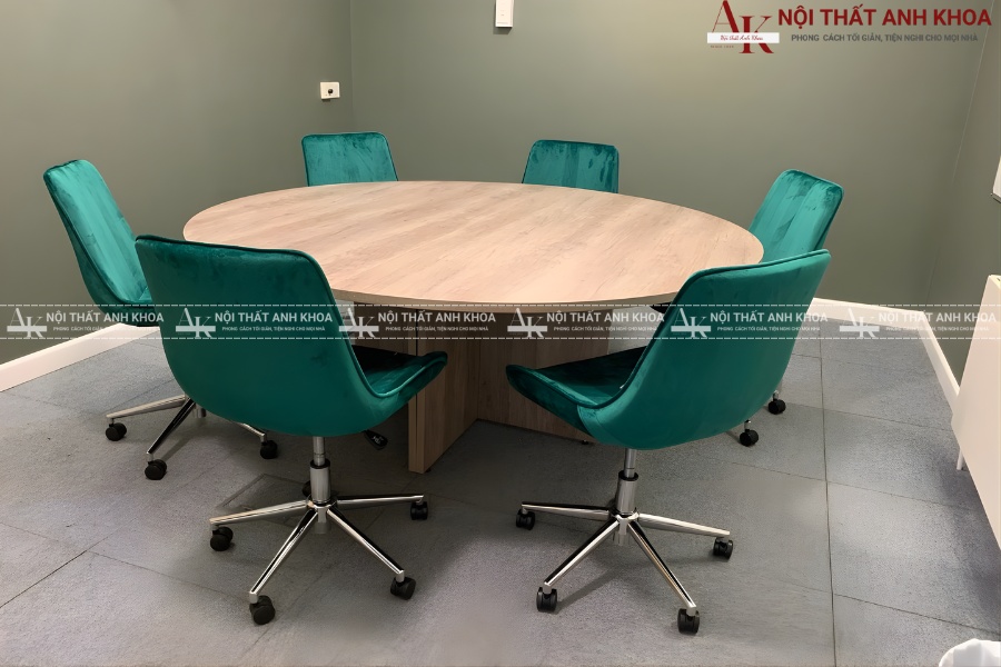 Bàn họp tròn gỗ sồi tự nhiên - Bền đẹp theo năm tháng Bàn họp tròn gỗ sồi tự nhiên - Bền đẹp theo năm tháng