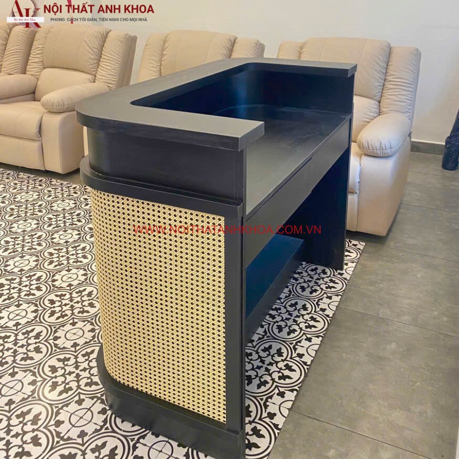 Quầy lế tân gỗ MDF đẹp hiện đại, sang trọng Quầy lế tân gỗ MDF đẹp hiện đại, sang trọng