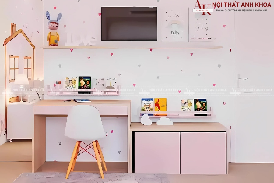 Sắp xếp không gian học tập cho bé gái với bàn học màu hồng Sắp xếp không gian học tập cho bé gái với bàn học màu hồng