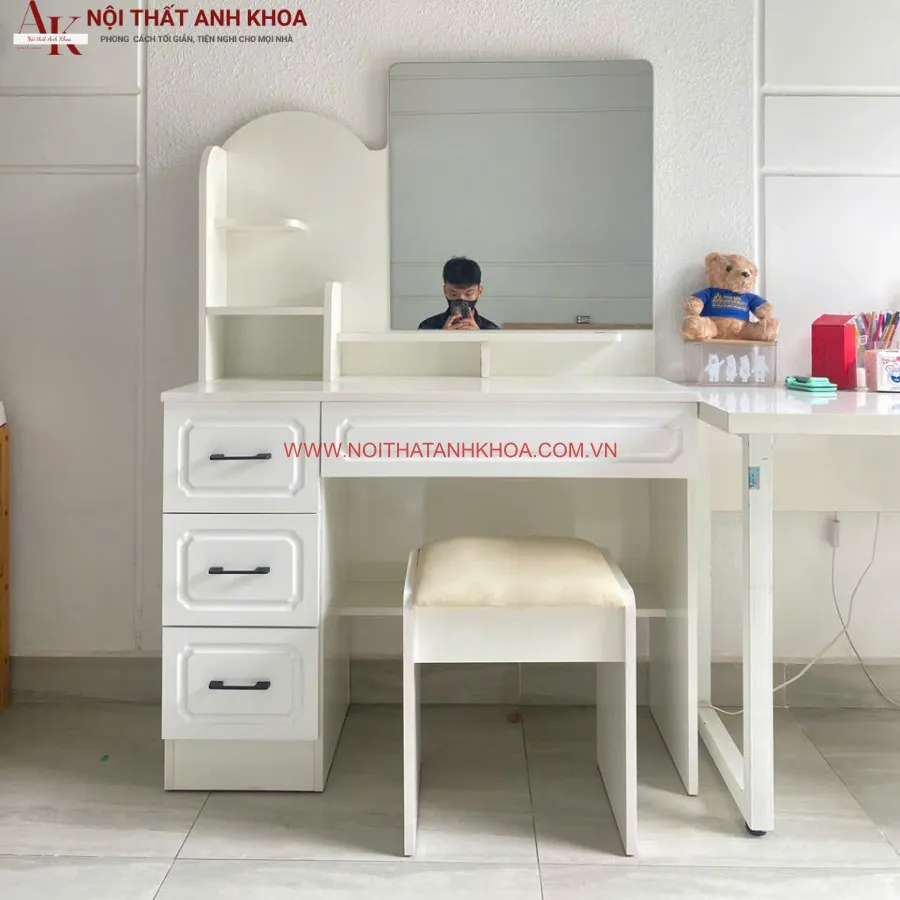 Bàn Trang Điểm Màu Trắng Gỗ Công Nghiệp Đẹp Hiện Đại