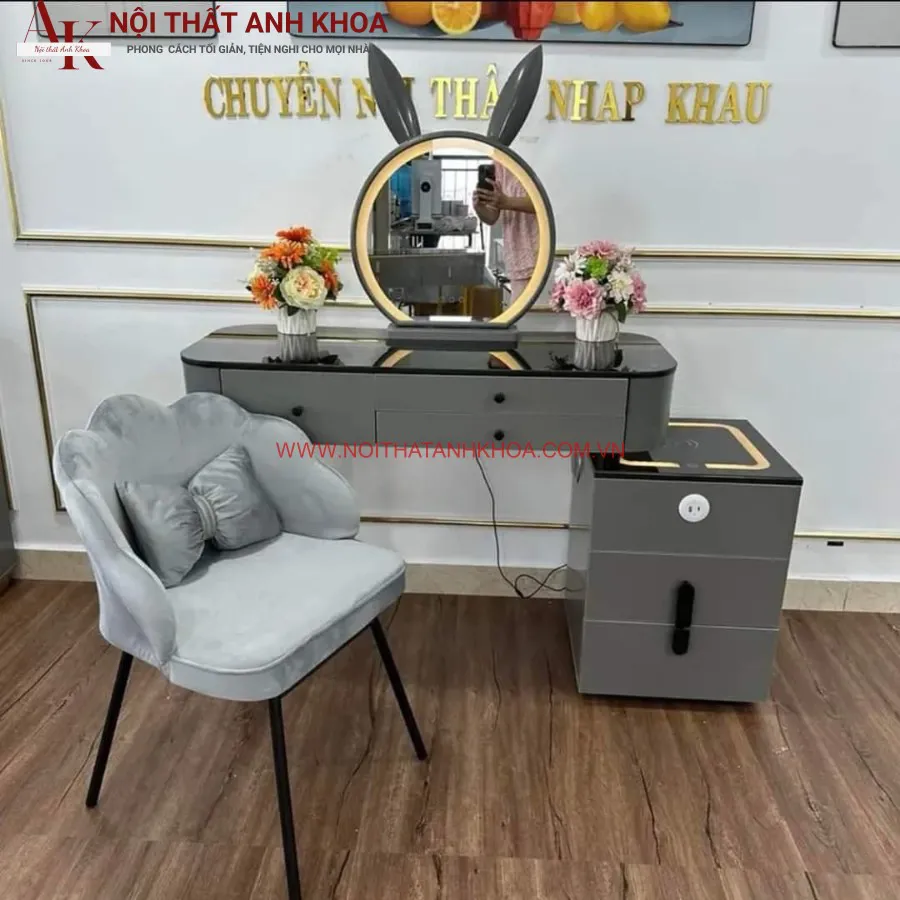 Bàn Trang Điểm Thông Minh Nhập Khẩu Chất Lượng