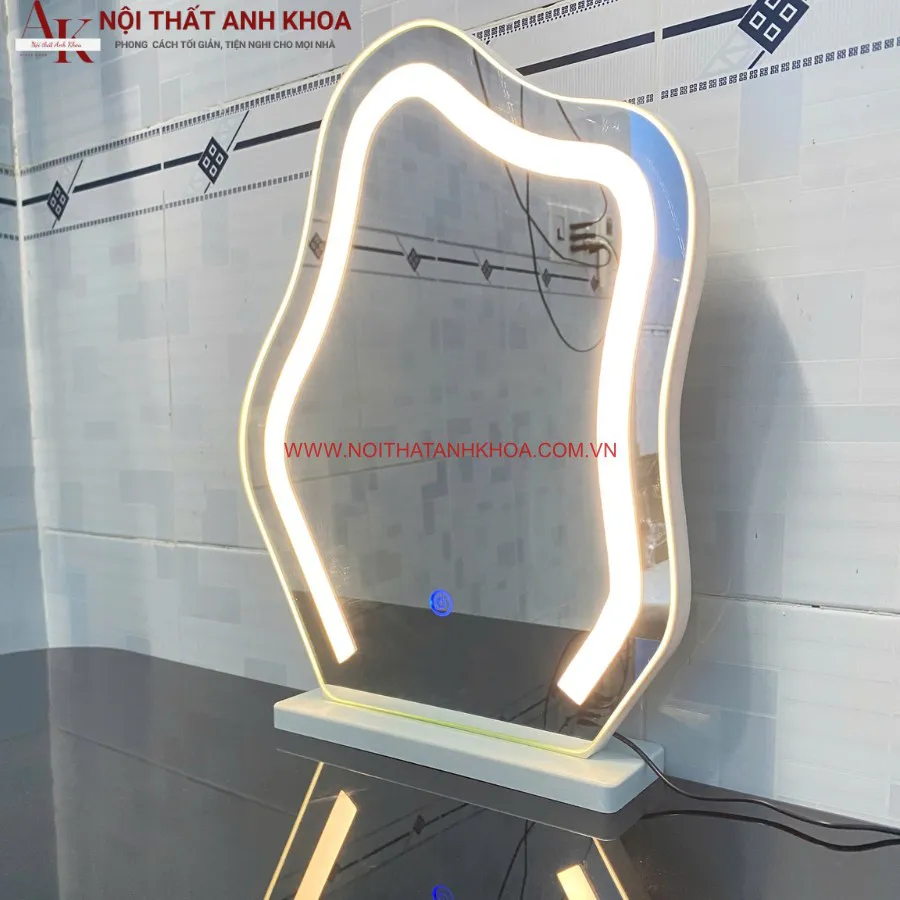 Bàn Phấn Nhập Khẩu Có Gương Led Thông Minh