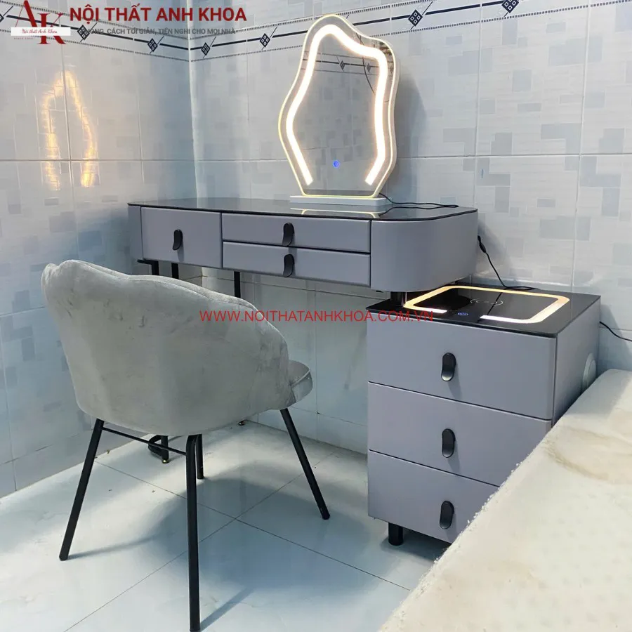 Bàn Phấn Nhập Khẩu Có Gương Led Thông Minh