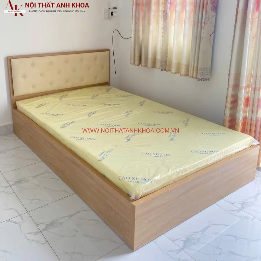Giường Ngủ Gỗ Công Nghiệp MDF Màu Vàng Đầu Nệm Êm Cùng 2 Hộc Chứa Đồ Tiện Lợi