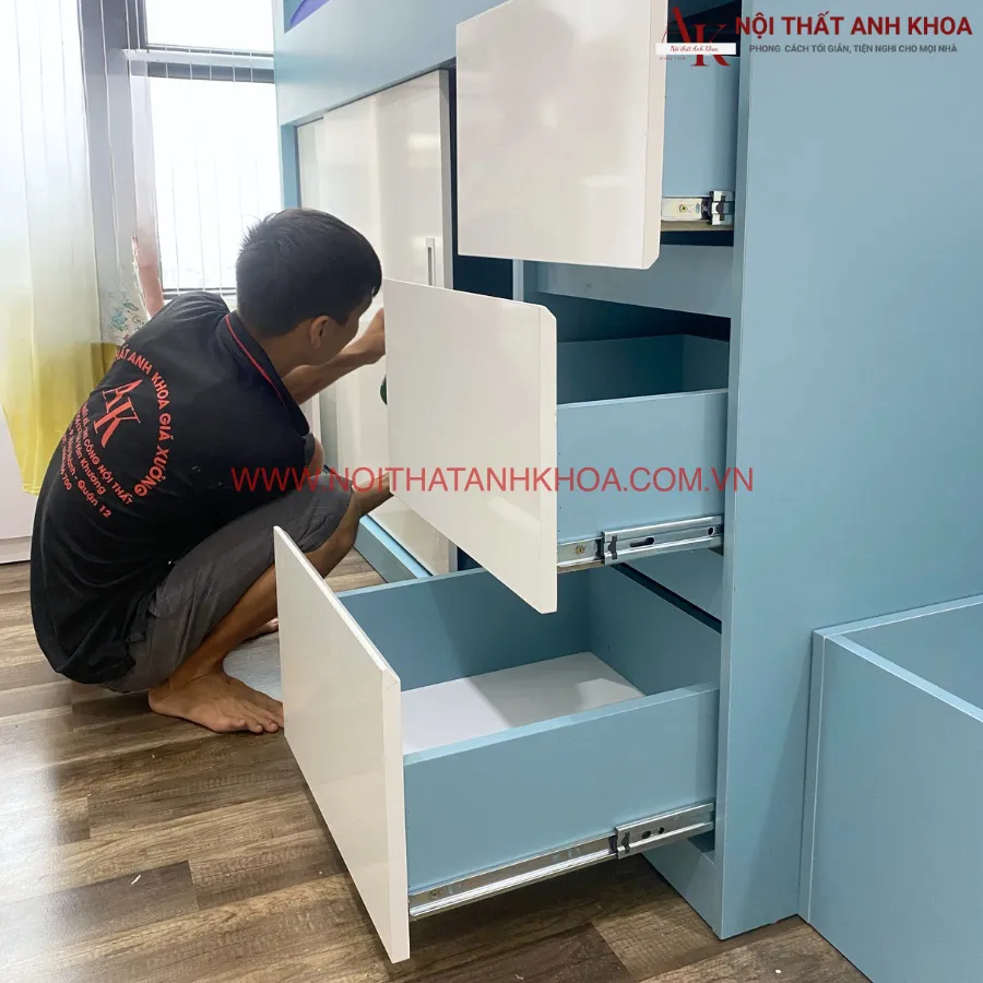 Giường Tầng Cho Bé Kết Hợp Tủ Quần Áo Màu Hồng Phối Trắng