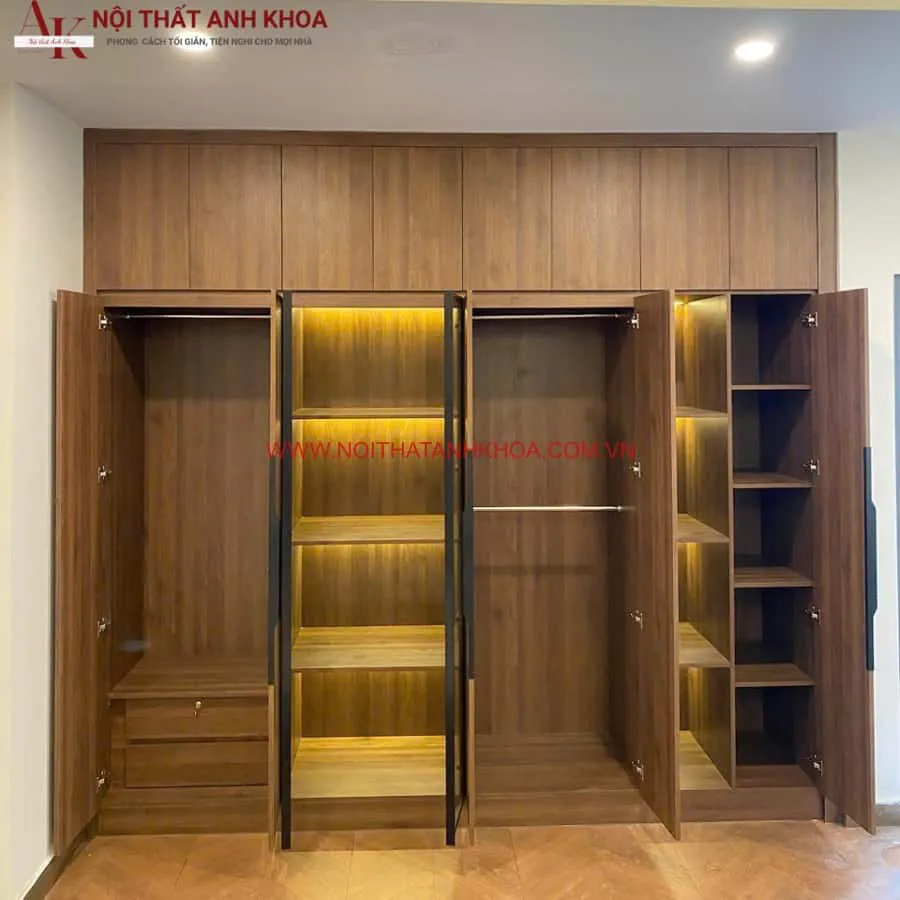 Mẫu Tủ Quần Áo Âm Tường Phòng Ngủ Màu Óc Chó