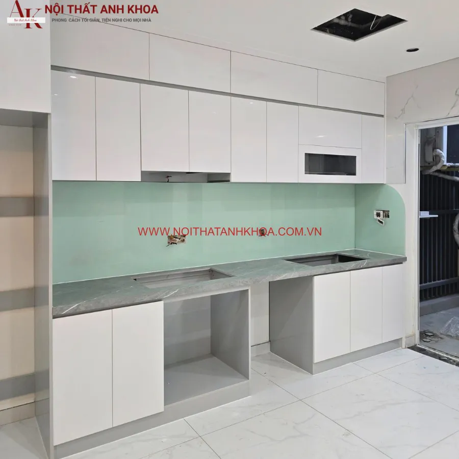 Tủ Bếp Gỗ Công Nghiệp Kết Hợp Cánh Acrylic Cao Cấp