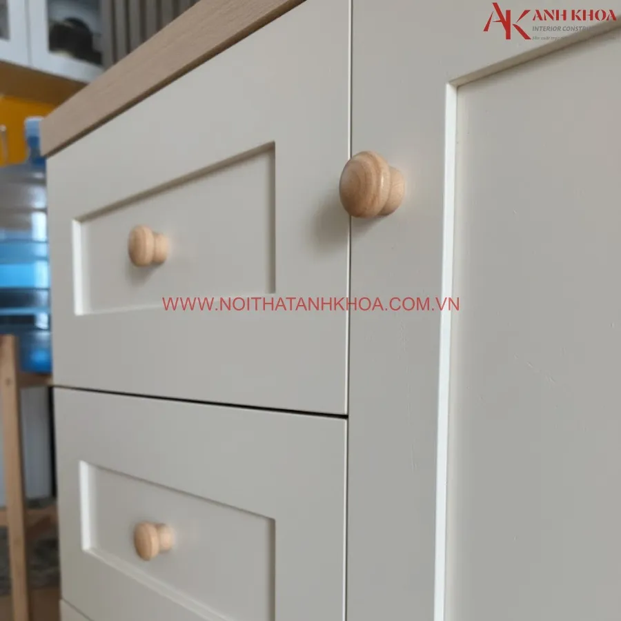 Tủ Chén Gỗ Công Nghiệp Màu Kem Đẹp Hiện Đại