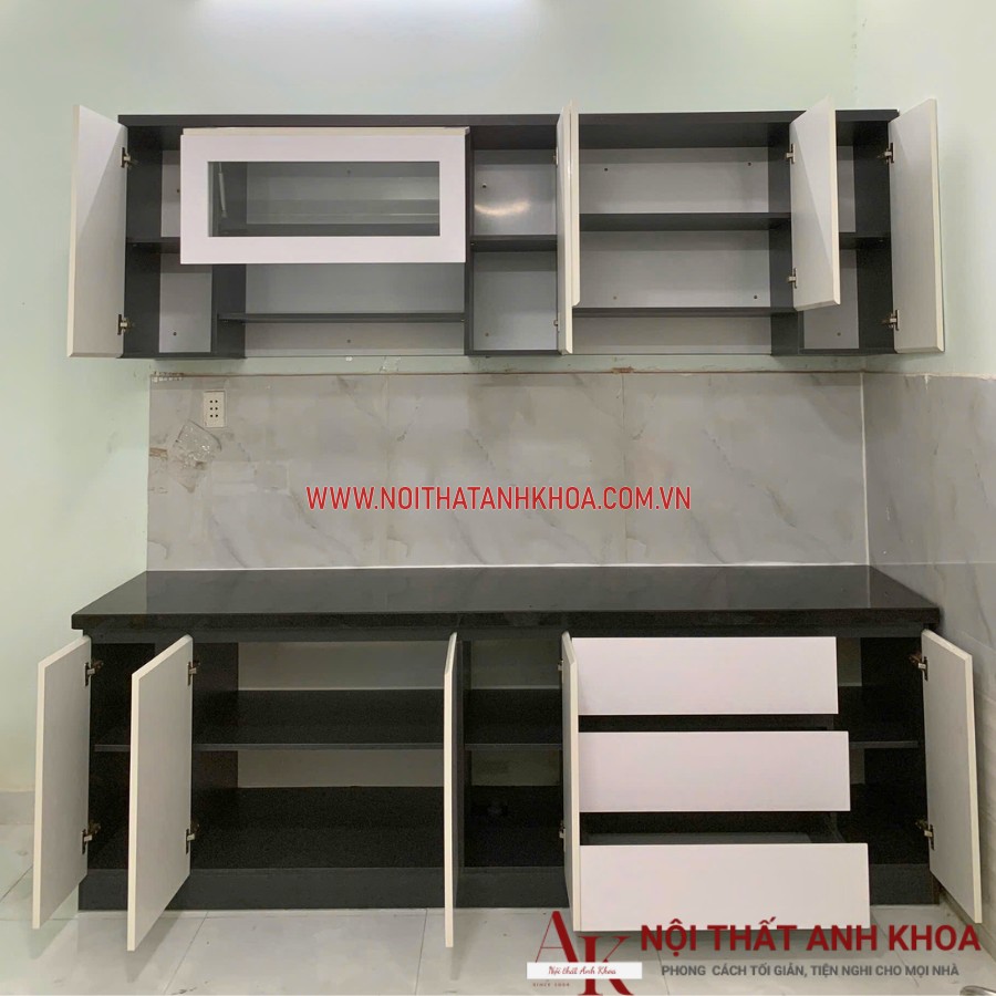 Không gian lưu trữ bên trong của tủ bếp  Không gian lưu trữ bên trong của tủ bếp