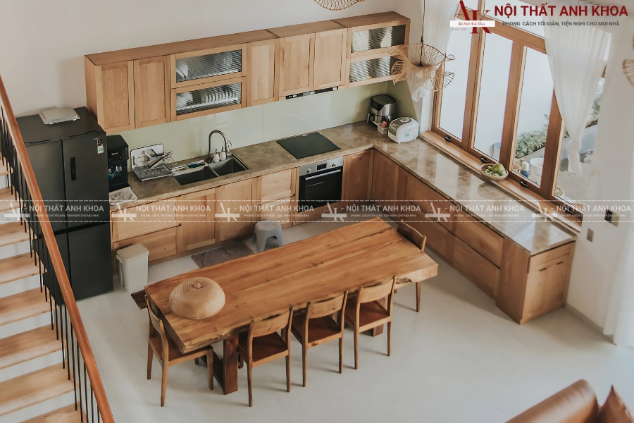 Mẫu tủ bếp gỗ tự nhiên sang trọng dành cho biệt thự Mẫu tủ bếp gỗ tự nhiên sang trọng dành cho biệt thự