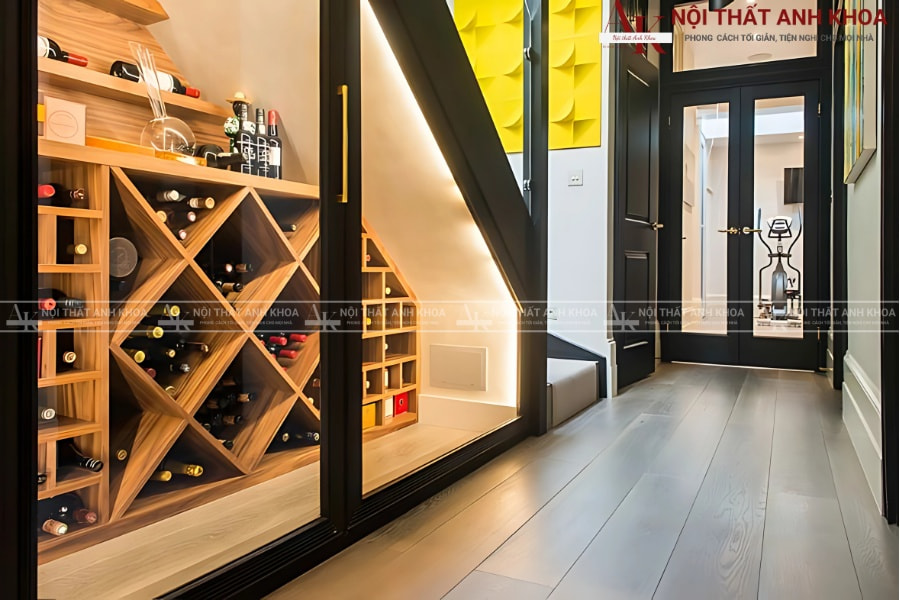 Biến gầm cầu thang thành kho lưu trữ tủ rượu Biến gầm cầu thang thành kho lưu trữ tủ rượu