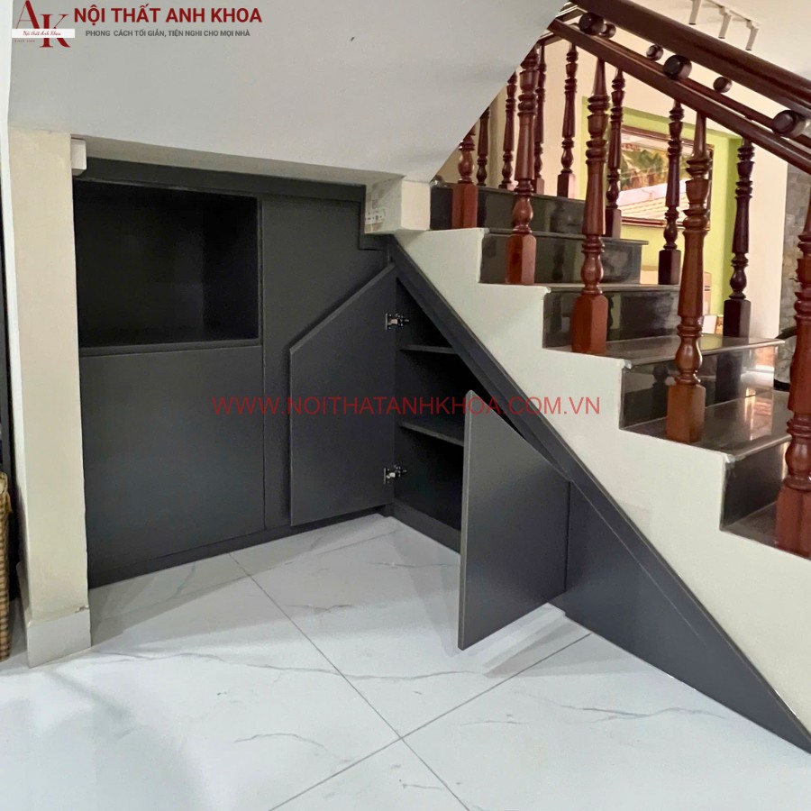 Tủ cầu thang gỗ MDF màu xám chì hiện đại Tủ cầu thang gỗ MDF màu xám chì hiện đại