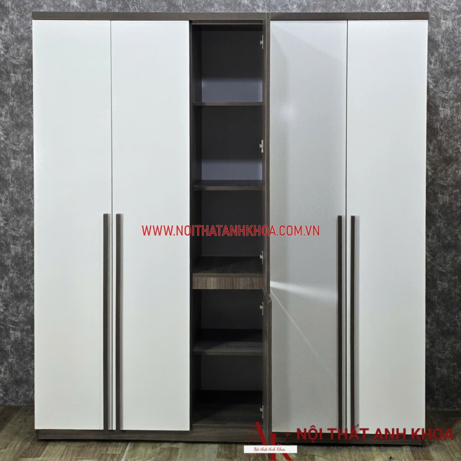 Các ngăn kệ bên trong tủ quần áo Các ngăn kệ bên trong tủ quần áo