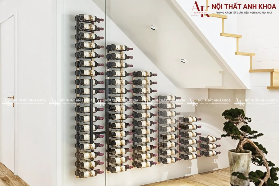 Biến gầm cầu thang thành tủ rượu đẳng cấp Biến gầm cầu thang thành tủ rượu đẳng cấp