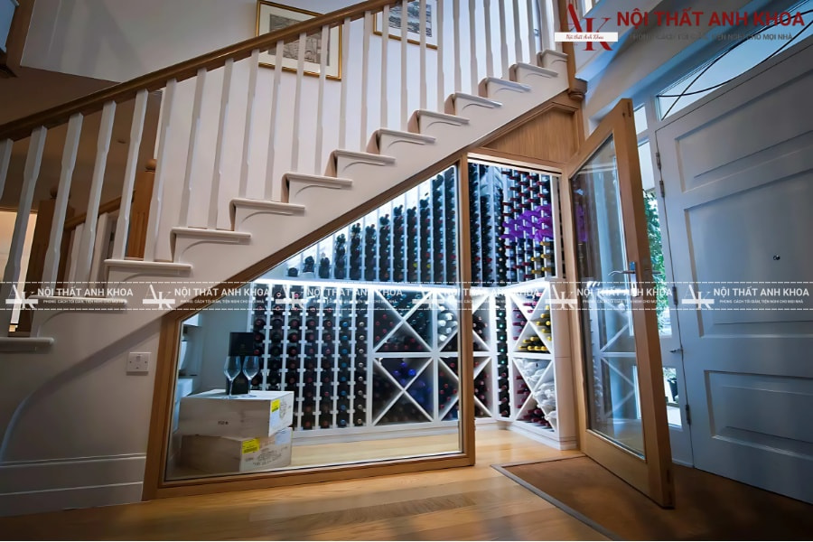 Tủ rượu gầm cầu thang cánh kính đèn led, sang trọng Tủ rượu gầm cầu thang cánh kính đèn led, sang trọng