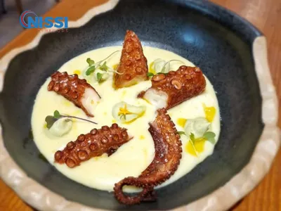 Grilled Octopus Leg With Creamy Mashed Potatoes