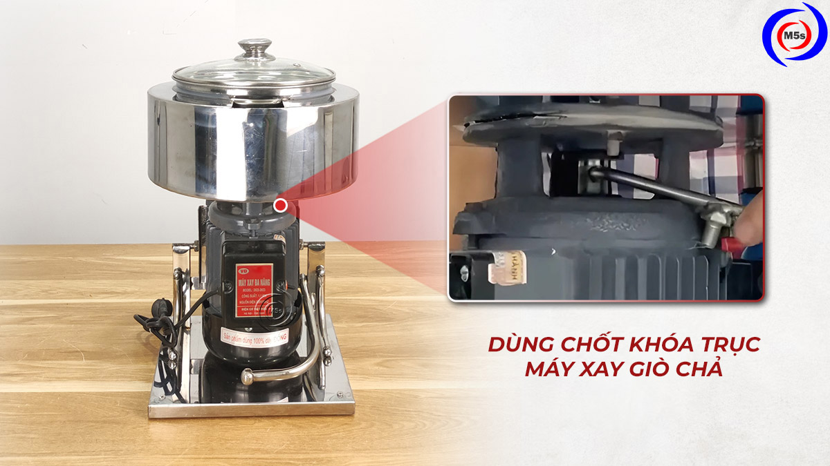 Tháo lưỡi dao máy xay giò chả Tháo lưỡi dao máy xay giò chả