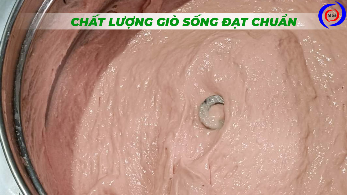 Chất lượng giò sống đạt chuẩn Chất lượng giò sống đạt chuẩn