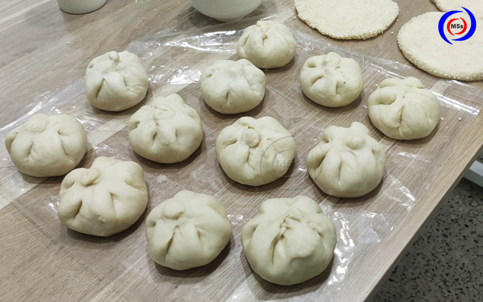 Chia bột làm bánh bao Chia bột làm bánh bao