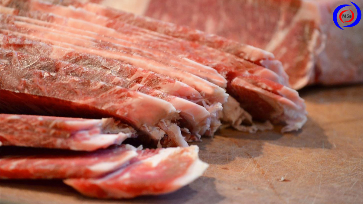 không cắt thịt đông lạnh có xương, sụn