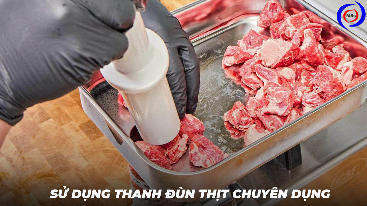 Sử dụng thanh đùn máy xay thịt công nghiệp Sử dụng thanh đùn máy xay thịt công nghiệp