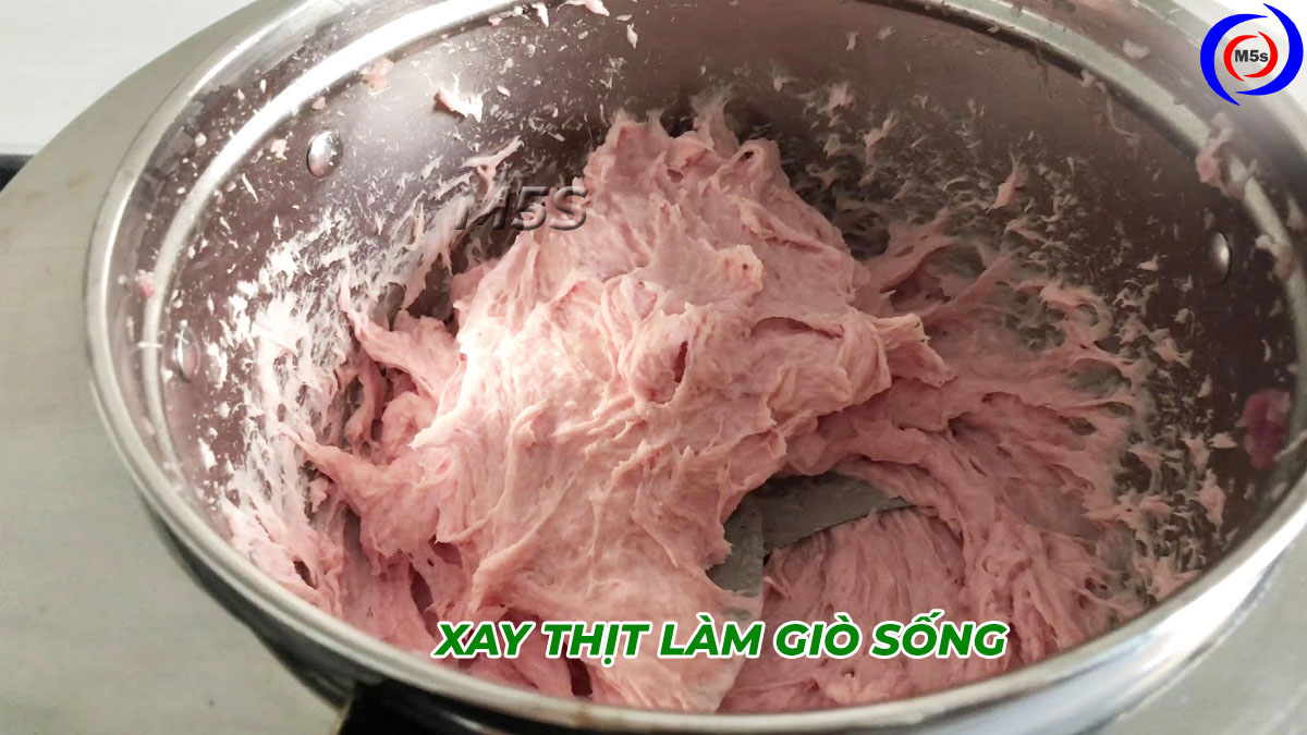 Xay thịt làm giò sống Xay thịt làm giò sống