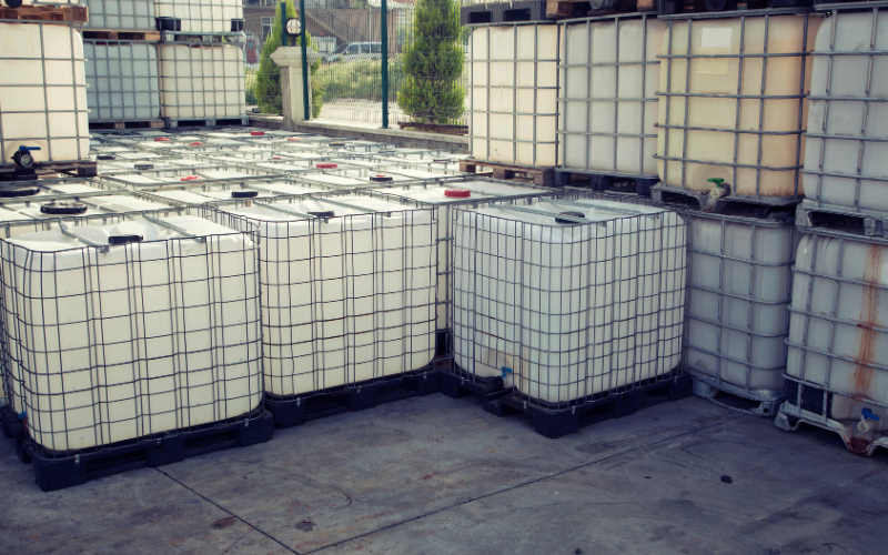 Kho hóa chất dùng để chỉ một quy trình lưu trữ và vận chuyển số lượng lớn hóa và các vật liệu nguy hiểm khác Kho hóa chất dùng để chỉ một quy trình lưu trữ và vận chuyển số lượng lớn hóa và các vật liệu nguy hiểm khác