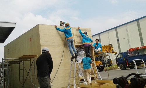 当社はベトナムで評判の高いサービスプロバイダーであり、パイン材とアカシア材を使用した高品質で信頼性の高い木製パレットを提供しています。当社のパレットはさまざまなサイズがあり、お客様の特定の要件に合わせてカスタマイズできます。 当社はベトナムで評判の高いサービスプロバイダーであり、パイン材とアカシア材を使用した高品質で信頼性の高い木製パレットを提供しています。当社のパレットはさまざまなサイズがあり、お客様の特定の要件に合わせてカスタマイズできます。