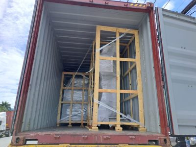 パレットボックスは、フォークリフトまたは同様の機器で使用できるように、持ち上げやすいベースを備えて特別に設計されています。 パレットボックスは、フォークリフトまたは同様の機器で使用できるように、持ち上げやすいベースを備えて特別に設計されています。