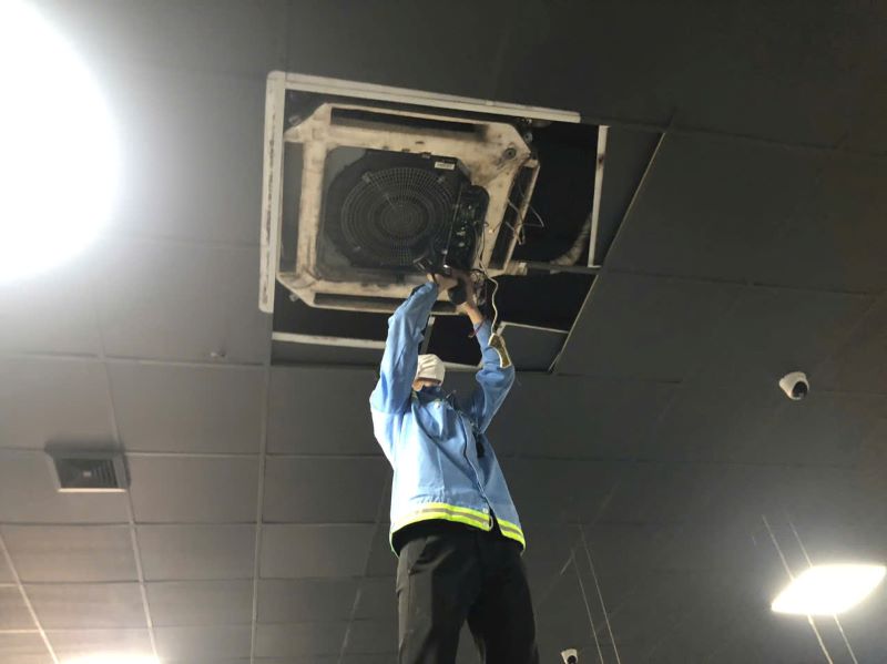 Dich vụ sửa máy lạnh daikin Đức Anh Mỹ Dich vụ sửa máy lạnh daikin Đức Anh Mỹ