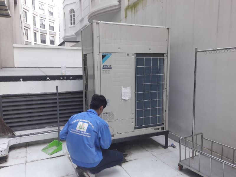 Các nguyên nhân hư hỏng và cách sửa chữa máy lạnh công suất lớn Các nguyên nhân hư hỏng và cách sửa chữa máy lạnh công suất lớn