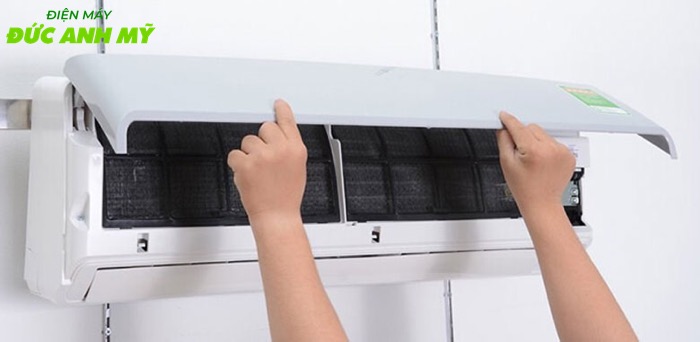 cách vệ sinh máy lạnh Daikin cách vệ sinh máy lạnh Daikin