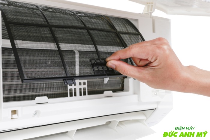 cách vệ sinh máy lạnh Daikin cách vệ sinh máy lạnh Daikin