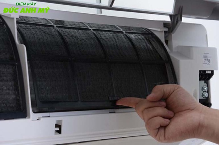 Cách vệ sinh máy lạnh Toshiba Cách vệ sinh máy lạnh Toshiba