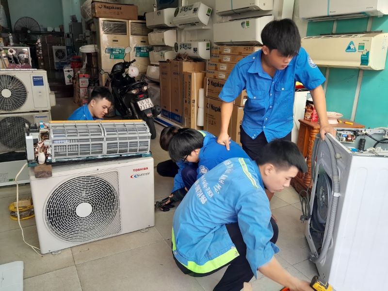 Dịch vụ sửa chữa máy lạnh nhà hàng công ty Đức Anh Mỹ Dịch vụ sửa chữa máy lạnh nhà hàng công ty Đức Anh Mỹ