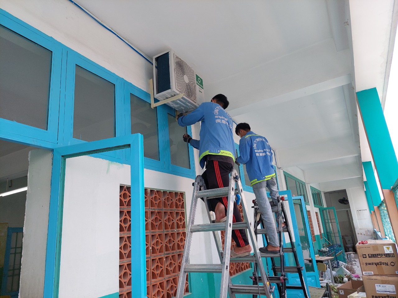 Dịch vụ vệ sinh máy lạnh tại nhà nhanh chóng tại các Quận Huyện TPHCM của Điện Máy Đức Anh Mỹ Dịch vụ vệ sinh máy lạnh tại nhà nhanh chóng tại các Quận Huyện TPHCM của Điện Máy Đức Anh Mỹ