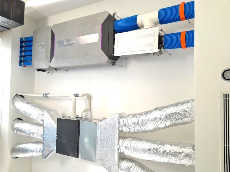 Giá vệ sinh máy lạnh công nghiệp