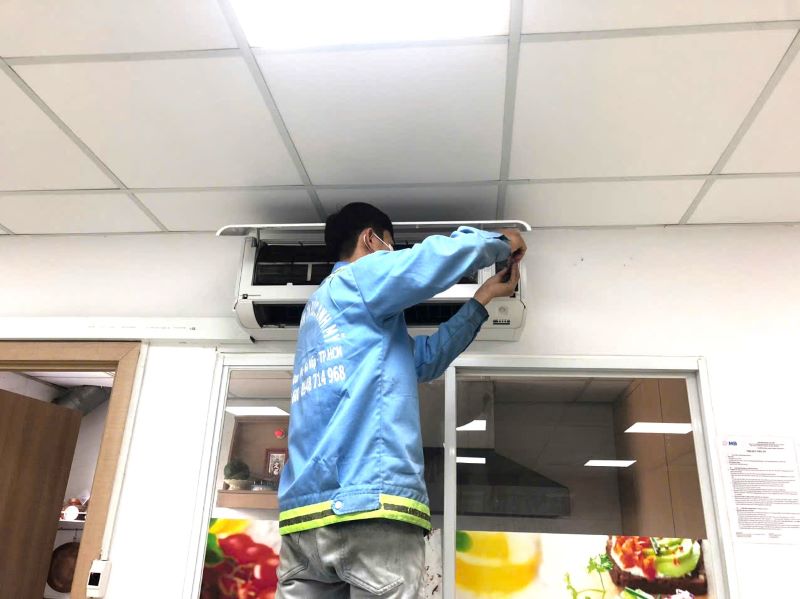 Dịch vụ vệ sinh máy lạnh Nagakawa inverter Dịch vụ vệ sinh máy lạnh Nagakawa inverter